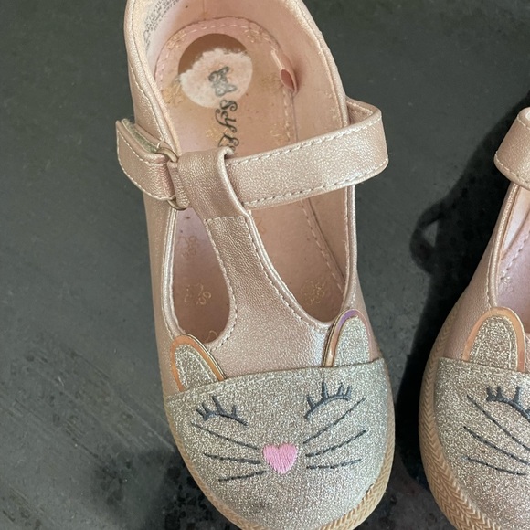 Self Esteem Charming Cat Face Kids Dress Shoes in Pink and Silver Size 8 - Picture 3 of 4